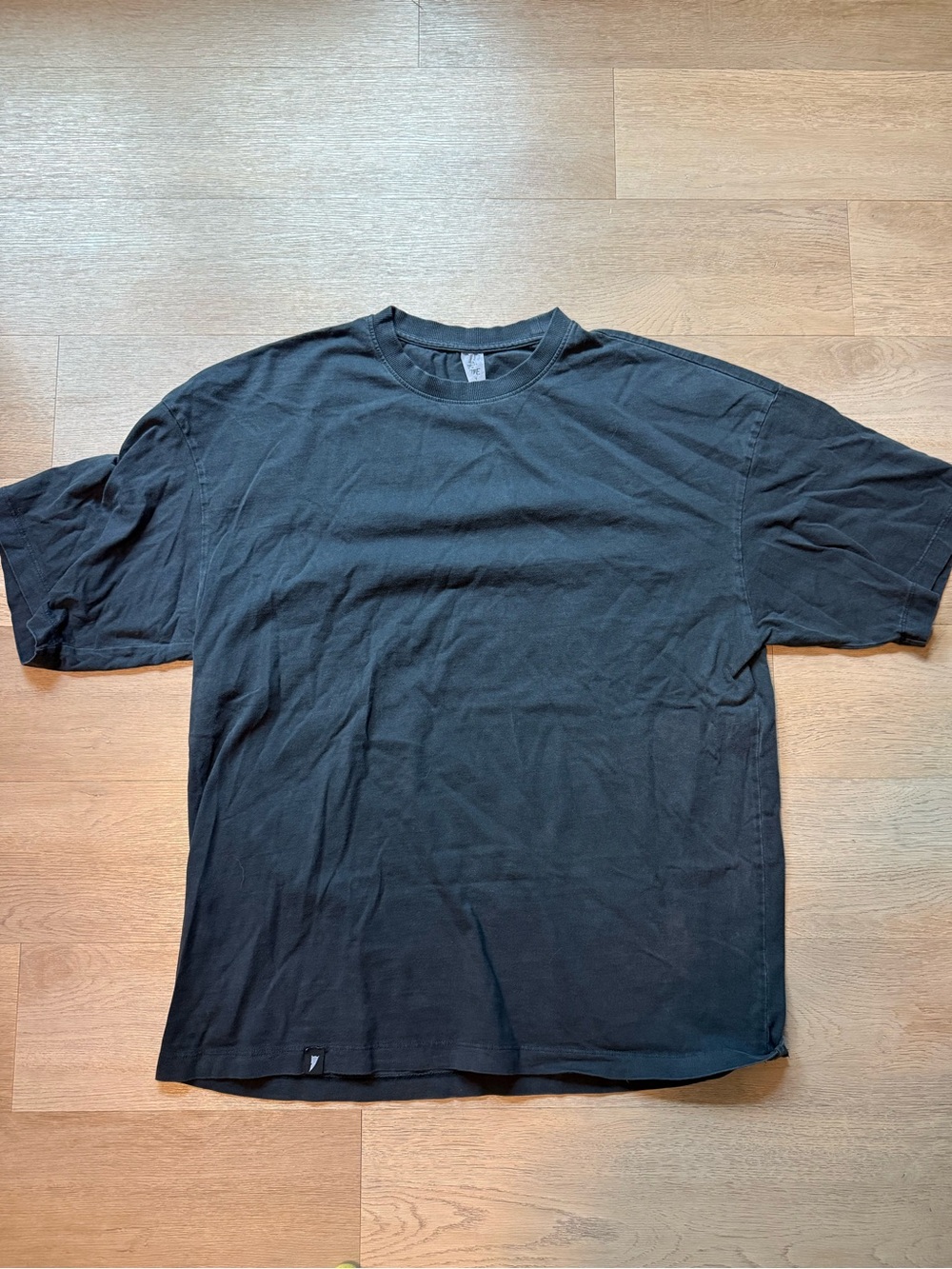Men’s Cove Plain Black Short Sleeve Crewneck Tee - XL - 100% Cotton